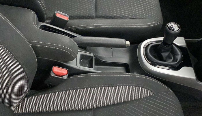 2017 Honda WR-V 1.2L I-VTEC VX MT, Petrol, Manual, 68,388 km, Gear Lever