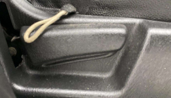 2021 Maruti Alto LXI, Petrol, Manual, 41,738 km, Driver Side Adjustment Panel