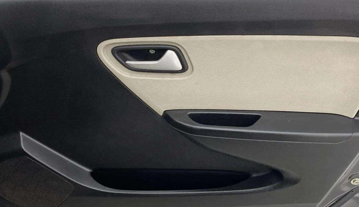 2021 Maruti Alto LXI, Petrol, Manual, 41,738 km, Driver Side Door Panels Control