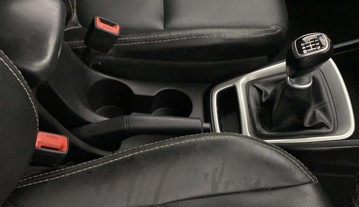 2019 Hyundai VENUE SX 1.0 TURBO, Petrol, Manual, 28,682 km, Gear Lever