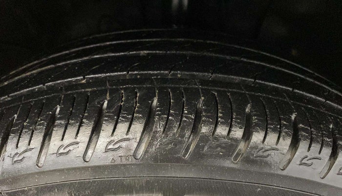 2019 Hyundai VENUE SX 1.0 TURBO, Petrol, Manual, 28,682 km, Right Front Tyre Tread