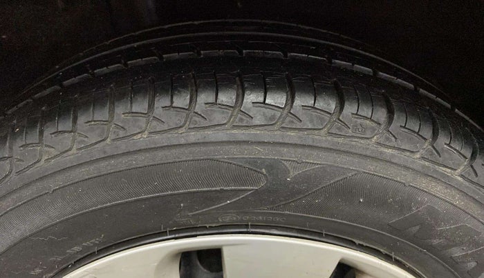 2017 Maruti Baleno DELTA PETROL 1.2, Petrol, Manual, 22,851 km, Right Rear Tyre Tread