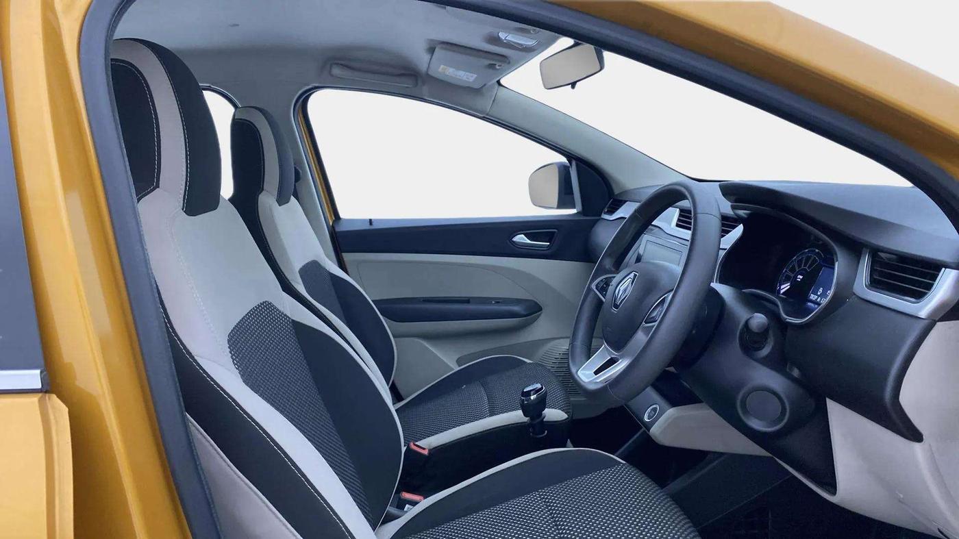 2022 Renault TRIBER RXZ, Petrol, Manual, 15,447 km, Right Side Front Door Cabin