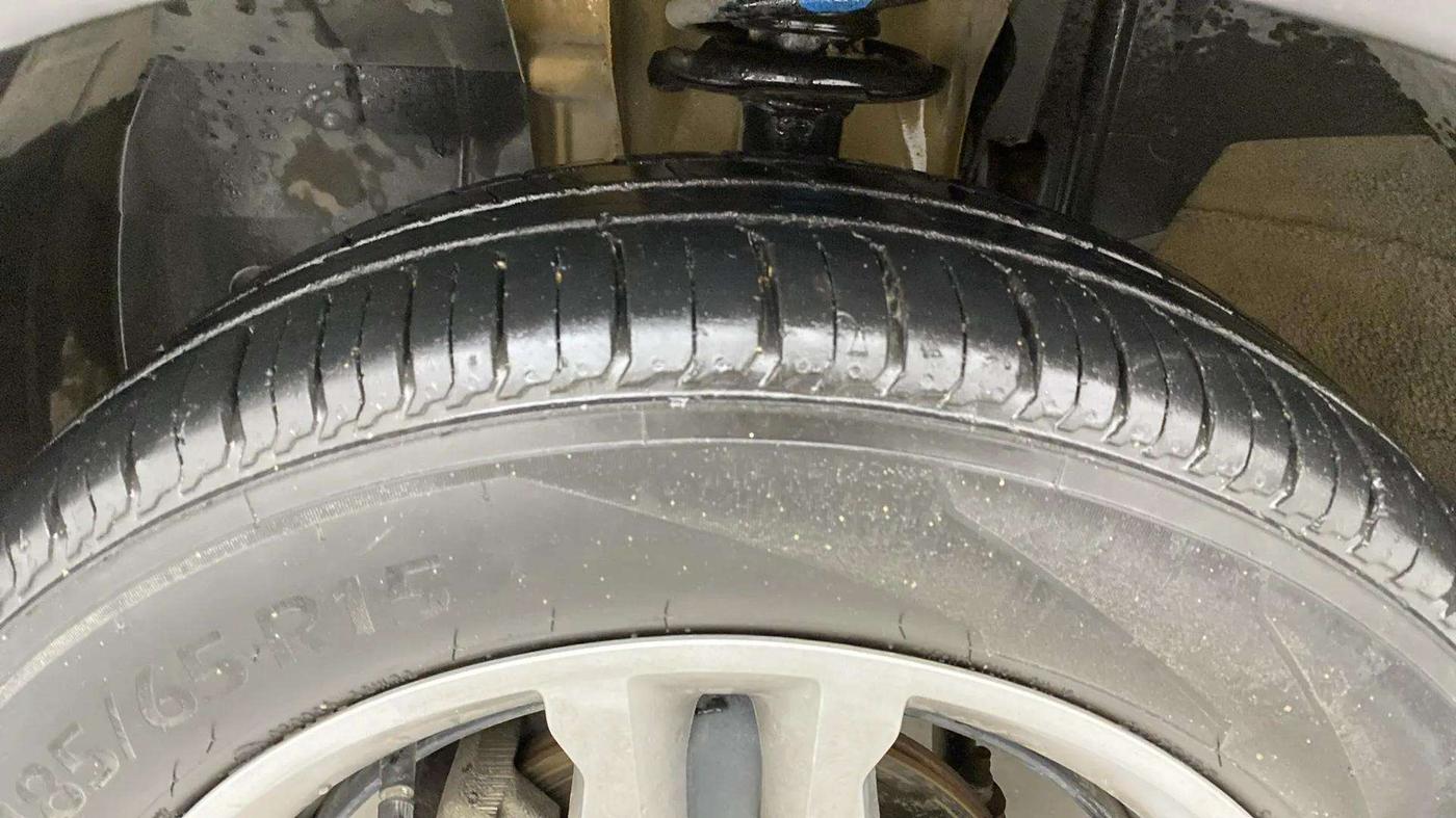 2022 Renault TRIBER RXZ, Petrol, Manual, 15,447 km, Left Front Tyre Tread