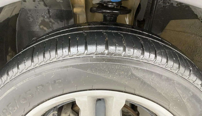 2022 Renault TRIBER RXZ, Petrol, Manual, 15,370 km, Left Front Tyre Tread