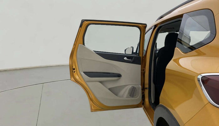 2022 Renault TRIBER RXZ, Petrol, Manual, 15,370 km, LHS Rear Door