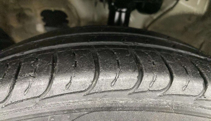 2021 KIA SELTOS HTK PLUS 1.5, Petrol, Manual, 60,310 km, Left Front Tyre Tread