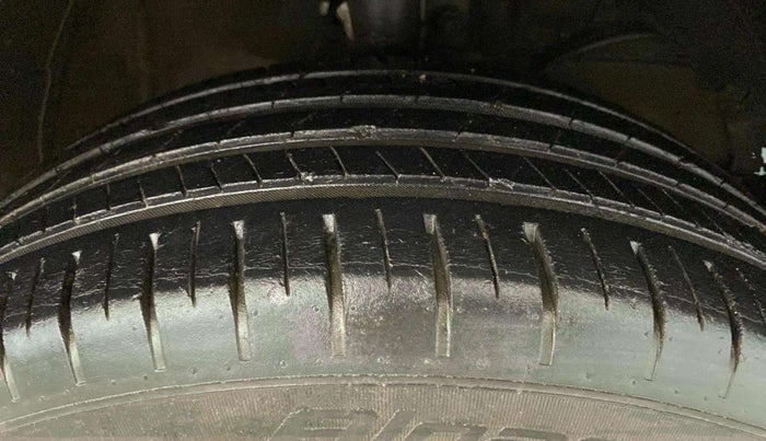 2019 Maruti Baleno ZETA PETROL 1.2, Petrol, Manual, 56,013 km, Right Front Tyre Tread