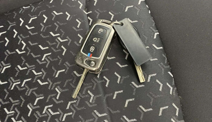 2020 Tata Tiago XZ PLUS PETROL, Petrol, Manual, 52,721 km, Key Close Up