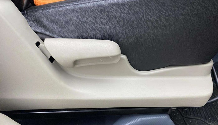 2014 Maruti Celerio VXI, Petrol, Manual, 97,825 km, Driver Side Adjustment Panel