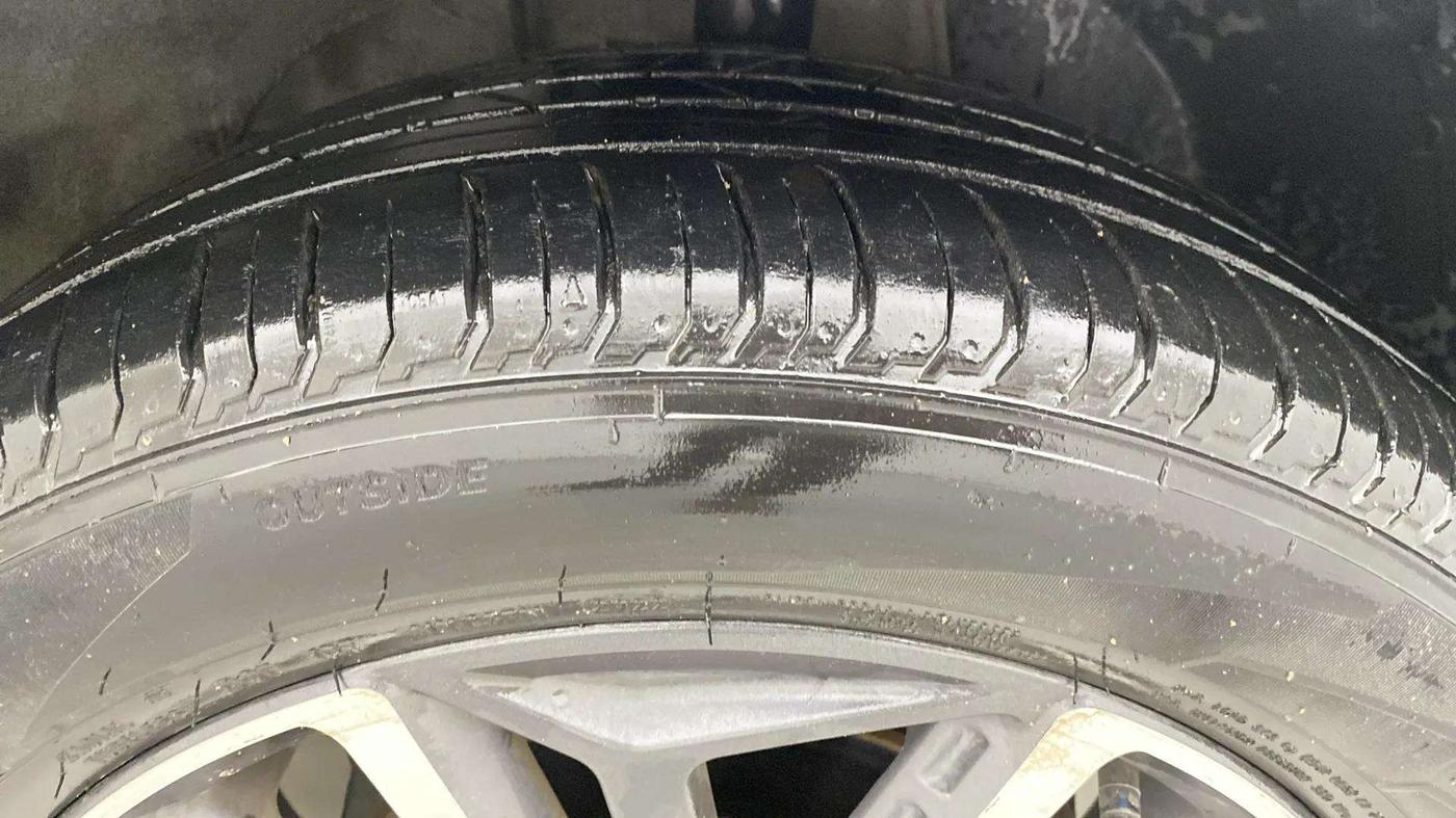 2022 Hyundai NEW I20 N LINE N8 1.0 TURBO GDI DCT, Petrol, Automatic, 28,301 km, Right Front Tyre Tread