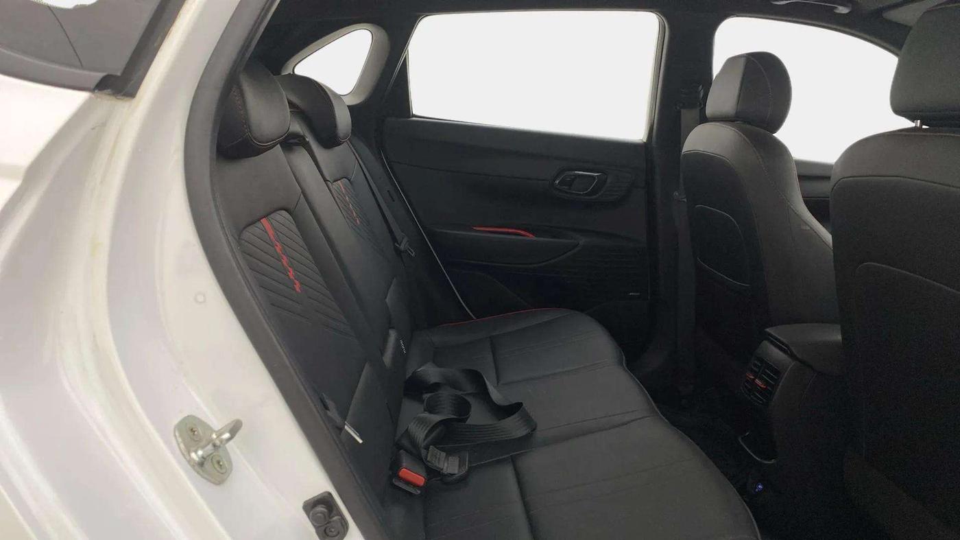 2022 Hyundai NEW I20 N LINE N8 1.0 TURBO GDI DCT, Petrol, Automatic, 28,301 km, Right Side Rear Door Cabin