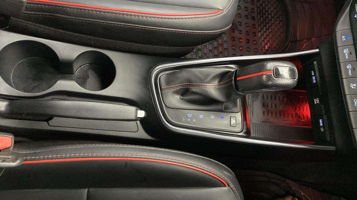 2022 Hyundai NEW I20 N LINE N8 1.0 TURBO GDI DCT, Petrol, Automatic, 28,301 km, Gear Lever