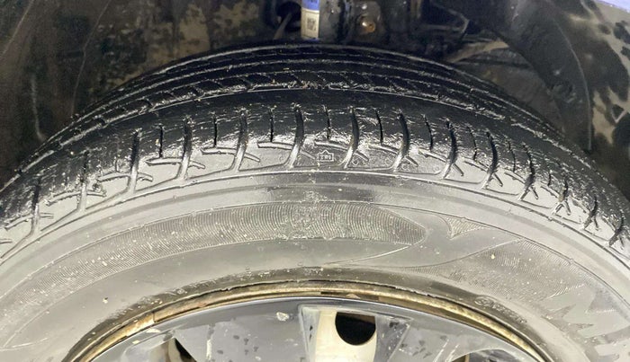 2017 Maruti Baleno SIGMA PETROL 1.2, Petrol, Manual, 78,145 km, Right Front Tyre Tread