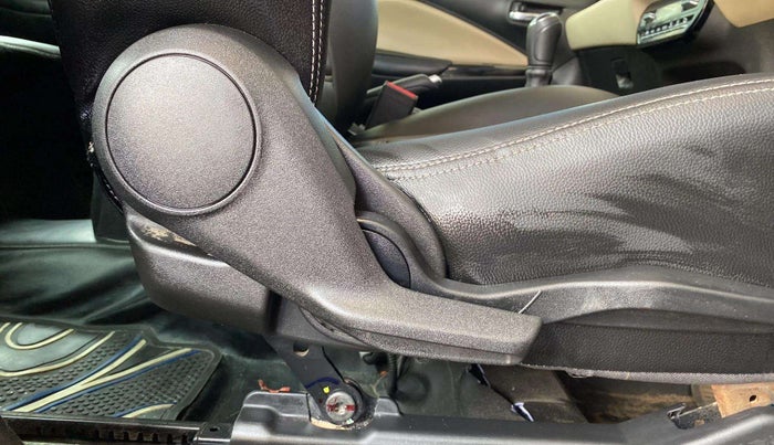 2022 Toyota Glanza V, Petrol, Manual, 52,627 km, Driver Side Adjustment Panel