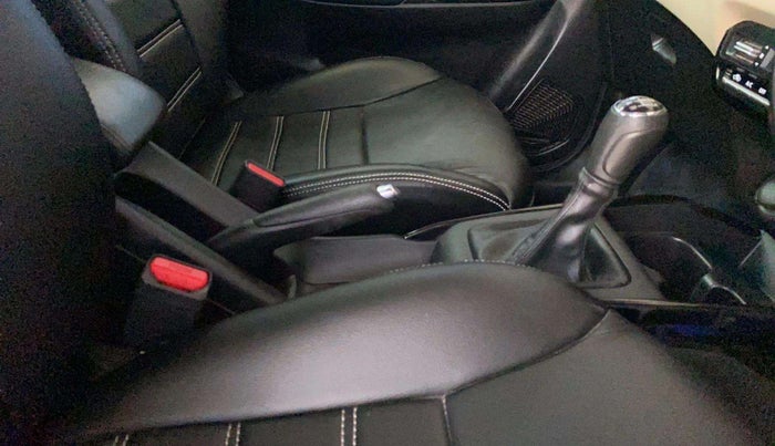 2022 Toyota Glanza V, Petrol, Manual, 52,627 km, Gear Lever