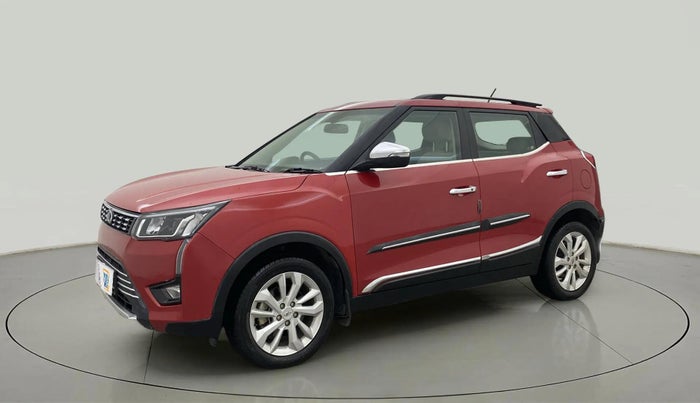2021 Mahindra XUV300 W8 1.5 DIESEL, Diesel, Manual, 28,539 km, Left Front Diagonal