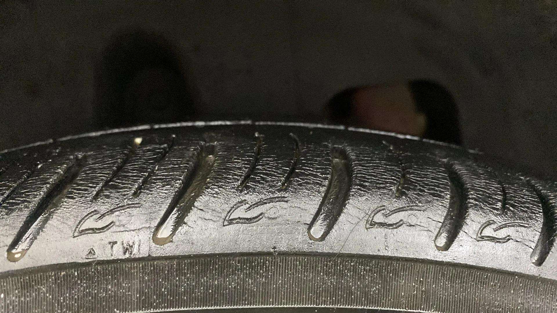 LHS-Front-Tyre-Tread-20