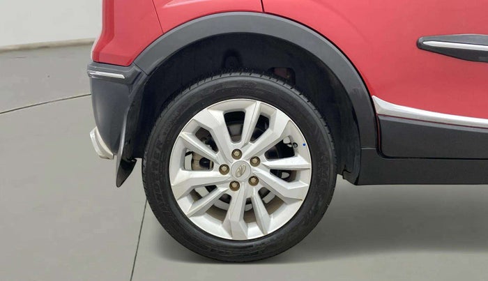 2021 Mahindra XUV300 W8 1.5 DIESEL, Diesel, Manual, 28,539 km, Right Rear Wheel
