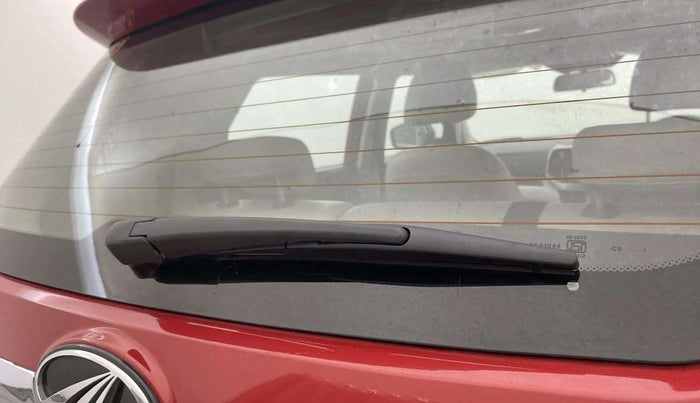 2021 Mahindra XUV300 W8 1.5 DIESEL, Diesel, Manual, 28,539 km, Rear Wiper