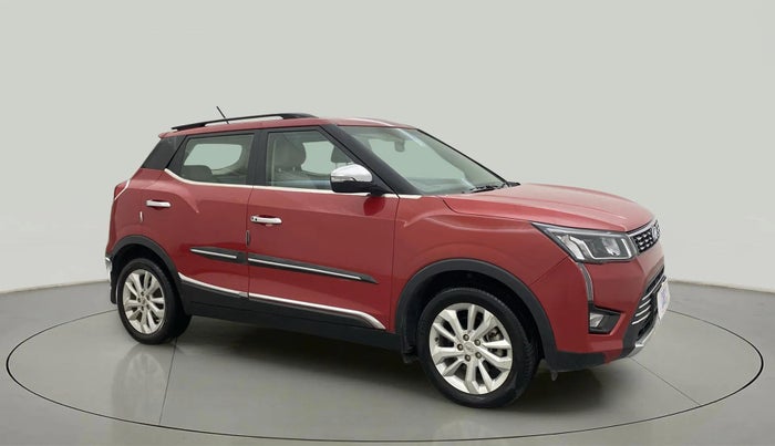 2021 Mahindra XUV300 W8 1.5 DIESEL, Diesel, Manual, 28,539 km, Right Front Diagonal