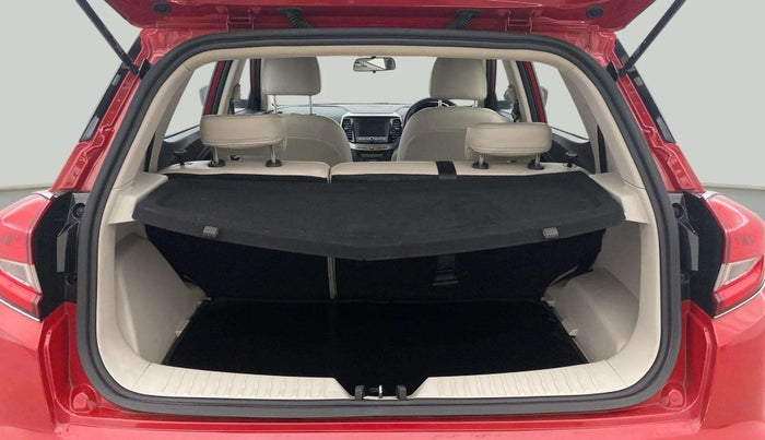 2021 Mahindra XUV300 W8 1.5 DIESEL, Diesel, Manual, 28,539 km, Boot Open Zoomed View