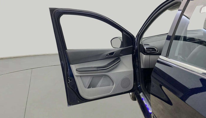 2022 Tata Tiago XT CNG, CNG, Manual, 6,299 km, LHS Front Door