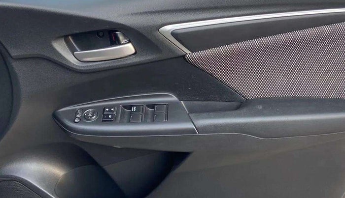 2019 Honda WR-V 1.5L I-DTEC VX MT, Diesel, Manual, 65,045 km, Driver Side Door Panels Control