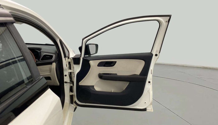 2022 Tata ALTROZ XE PLUS PETROL, Petrol, Manual, 23,665 km, RHS Front Door