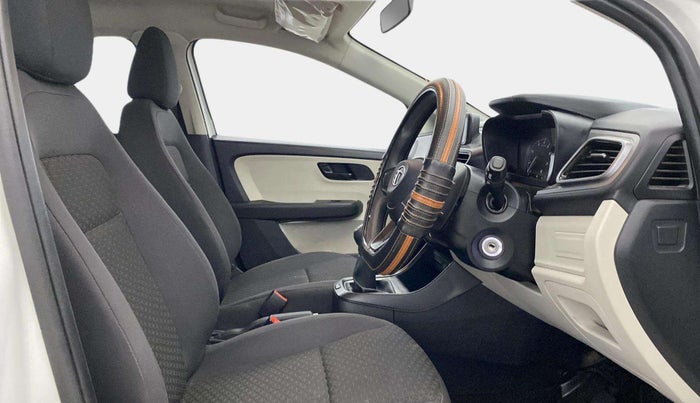 2022 Tata ALTROZ XE PLUS PETROL, Petrol, Manual, 23,665 km, Right Side Front Door Cabin