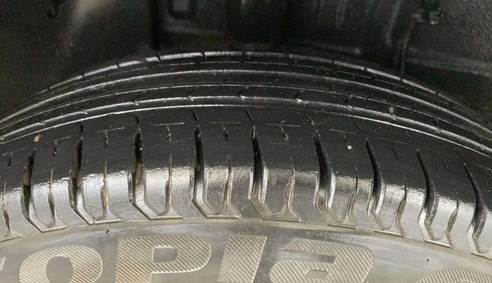 2022 Tata ALTROZ XE PLUS PETROL, Petrol, Manual, 23,665 km, Right Rear Tyre Tread