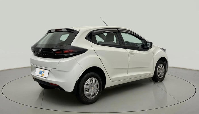 2022 Tata ALTROZ XE PLUS PETROL, Petrol, Manual, 23,665 km, Right Back Diagonal