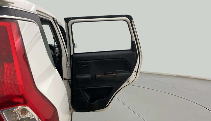 2021 Maruti New Wagon-R LXI CNG (O) 1.0, CNG, Manual, 44,684 km, RHS Rear Door
