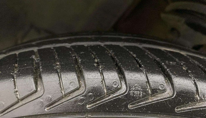 2021 Maruti New Wagon-R LXI CNG (O) 1.0, CNG, Manual, 44,684 km, Left Front Tyre Tread