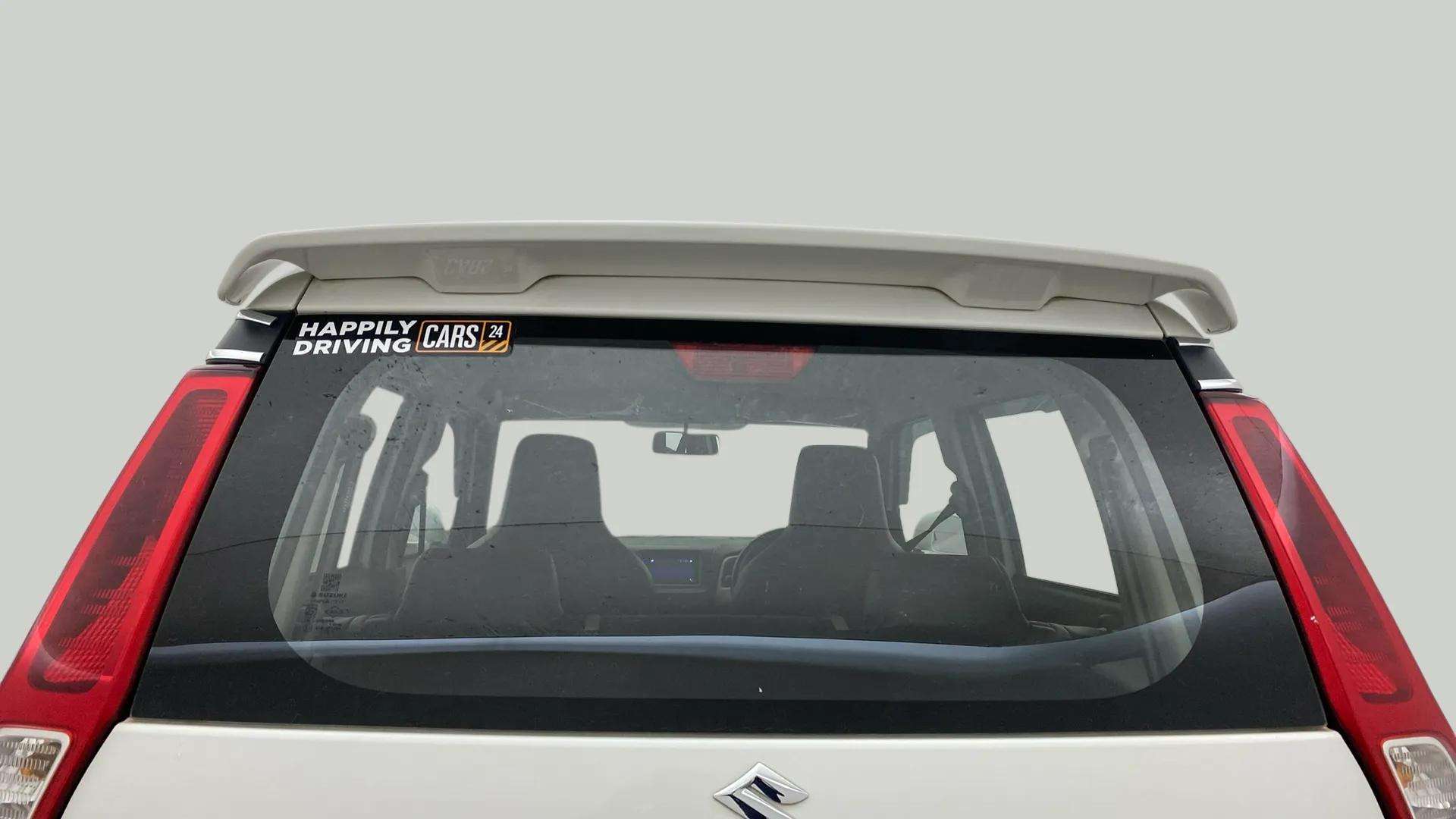 Rear-Windshield---Roof-25