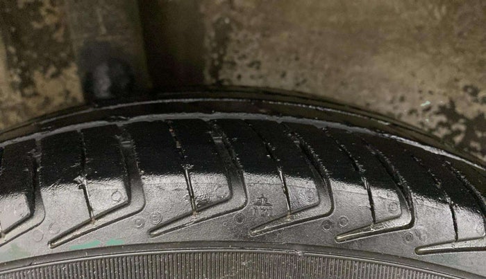 2021 Maruti New Wagon-R LXI CNG (O) 1.0, CNG, Manual, 44,684 km, Right Rear Tyre Tread