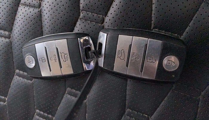 2021 KIA SELTOS HTX IVT 1.5 PETROL, Petrol, Automatic, 93,360 km, Key Close Up