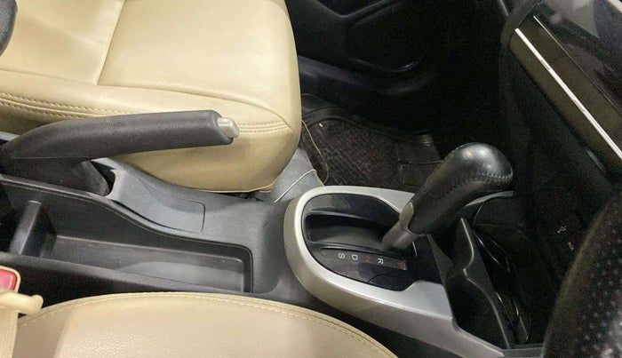 2016 Honda Jazz 1.2L I-VTEC V AT, Petrol, Automatic, 67,404 km, Gear Lever