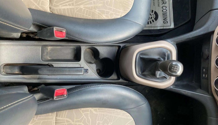2018 Hyundai Grand i10 MAGNA 1.2 KAPPA VTVT, Petrol, Manual, 64,231 km, Gear Lever