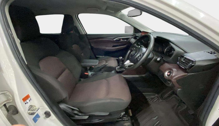 2023 Maruti Grand Vitara ZETA CNG, CNG, Manual, 19,471 km, Right Side Front Door Cabin
