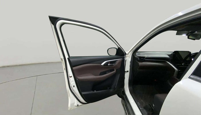 2023 Maruti Grand Vitara ZETA CNG, CNG, Manual, 19,471 km, LHS Front Door