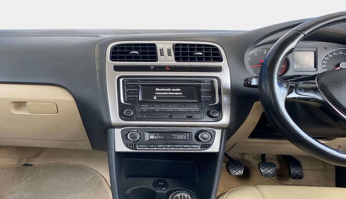 2017 Volkswagen Ameo HIGHLINE1.2L, Petrol, Manual, 33,482 km, Air Conditioner