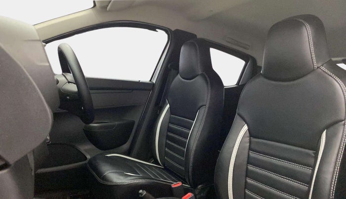 2024 Renault Kwid RXT 1.0 AMT, Petrol, Automatic, 2,412 km, Right Side Front Door Cabin