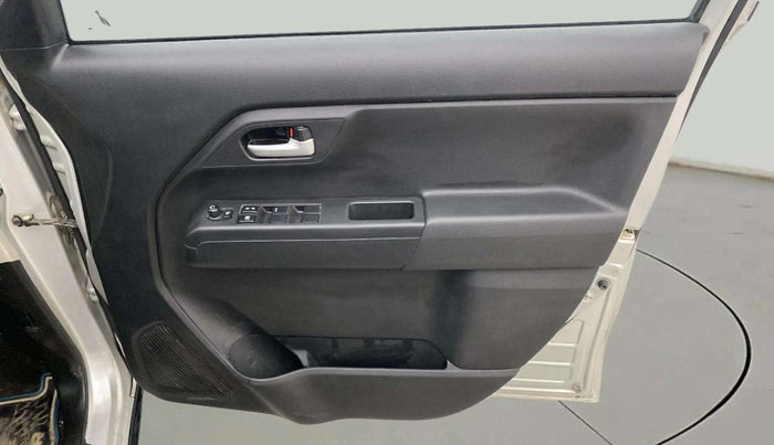 2022 Maruti New Wagon-R ZXI PLUS 1.2, Petrol, Manual, 21,058 km, Driver Side Door Panels Control
