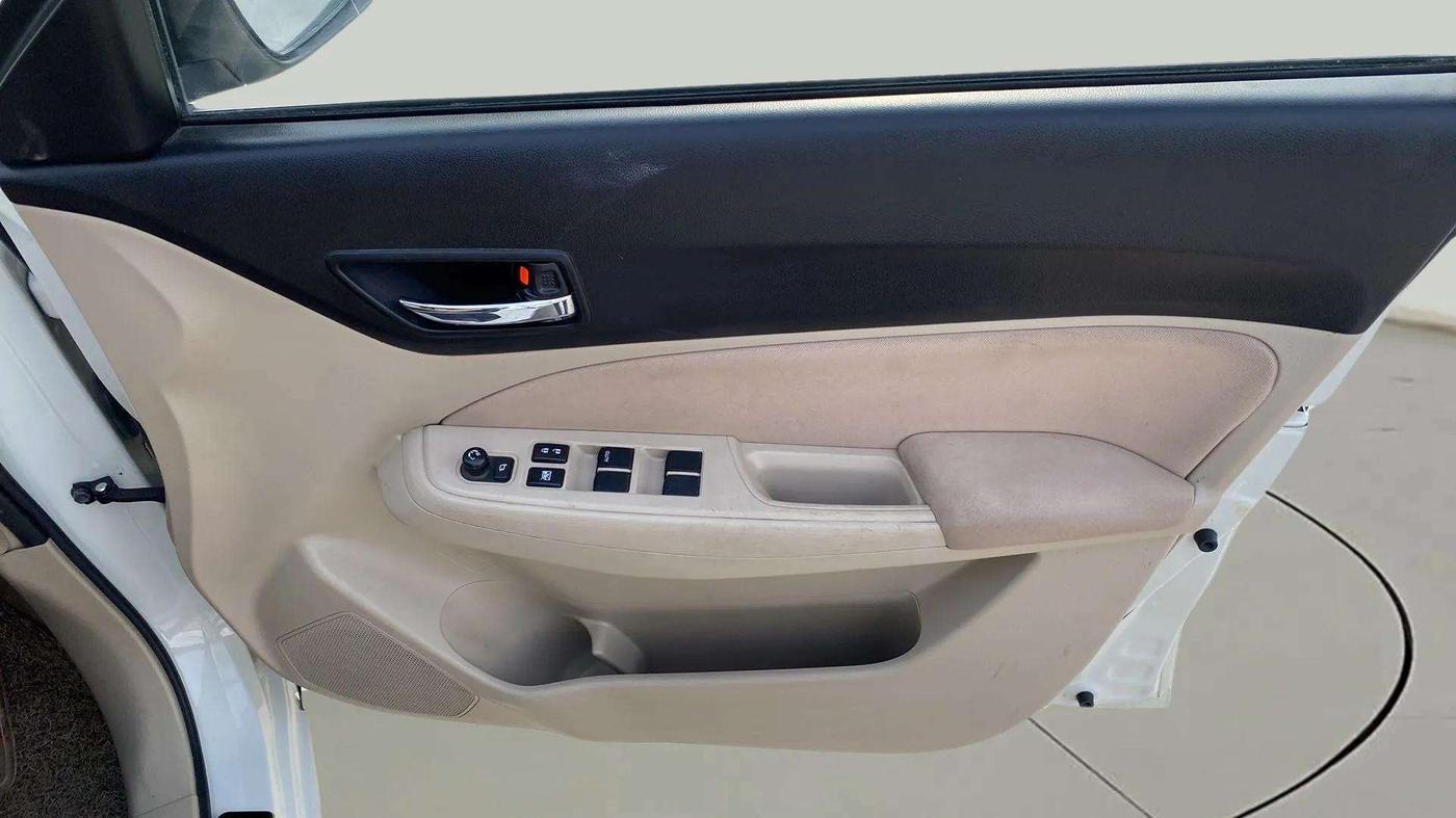 2021 Maruti Dzire VXI, Petrol, Manual, 78,558 km, Driver Side Door Panels Control