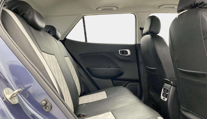 2021 Hyundai VENUE SX 1.0 TURBO, Petrol, Manual, 31,287 km, Right Side Rear Door Cabin