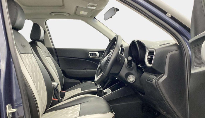 2021 Hyundai VENUE SX 1.0 TURBO, Petrol, Manual, 31,287 km, Right Side Front Door Cabin
