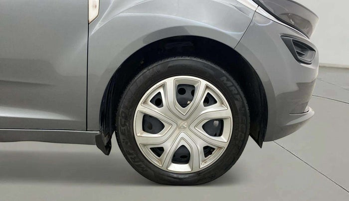 2023 Tata ALTROZ XM PLUS SUNROOF CNG, CNG, Manual, 38,179 km, Right Front Wheel
