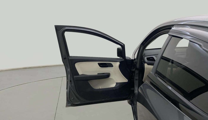 2023 Tata ALTROZ XM PLUS SUNROOF CNG, CNG, Manual, 38,179 km, LHS Front Door