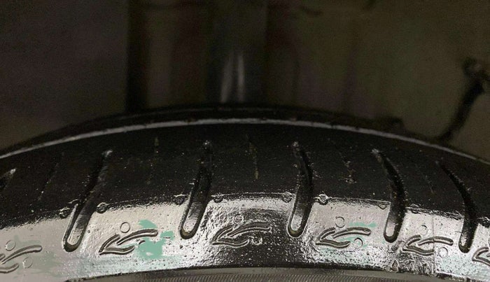 2023 Tata ALTROZ XM PLUS SUNROOF CNG, CNG, Manual, 38,179 km, Right Rear Tyre Tread